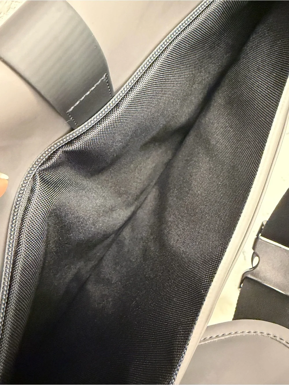 RAINS Commuter Bag Grey Waterproof Messenger Laptop Bag Unisex